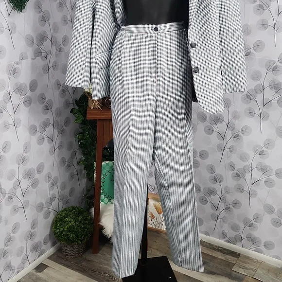 Haberdashery Houndstooth Blazer and Trousers Pant Suit - 14 Petite - Picture 8 of 16